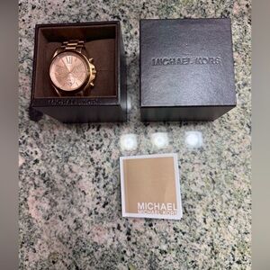 Michael Kors MK 5503 Bradshaw Rose Gold Quartz Watch EUC